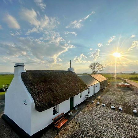 Cissy'S Cottage - Traditional Thatched Cottage, Near To Beach Aghanloo Eksteriør bilde